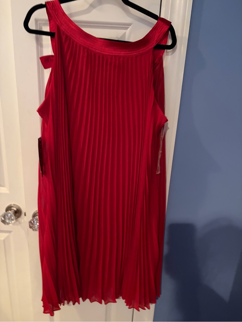 RB Collecion Sleeveless Red Pleated Mini Dress with Shoulder Tie - Picture 5 of 5